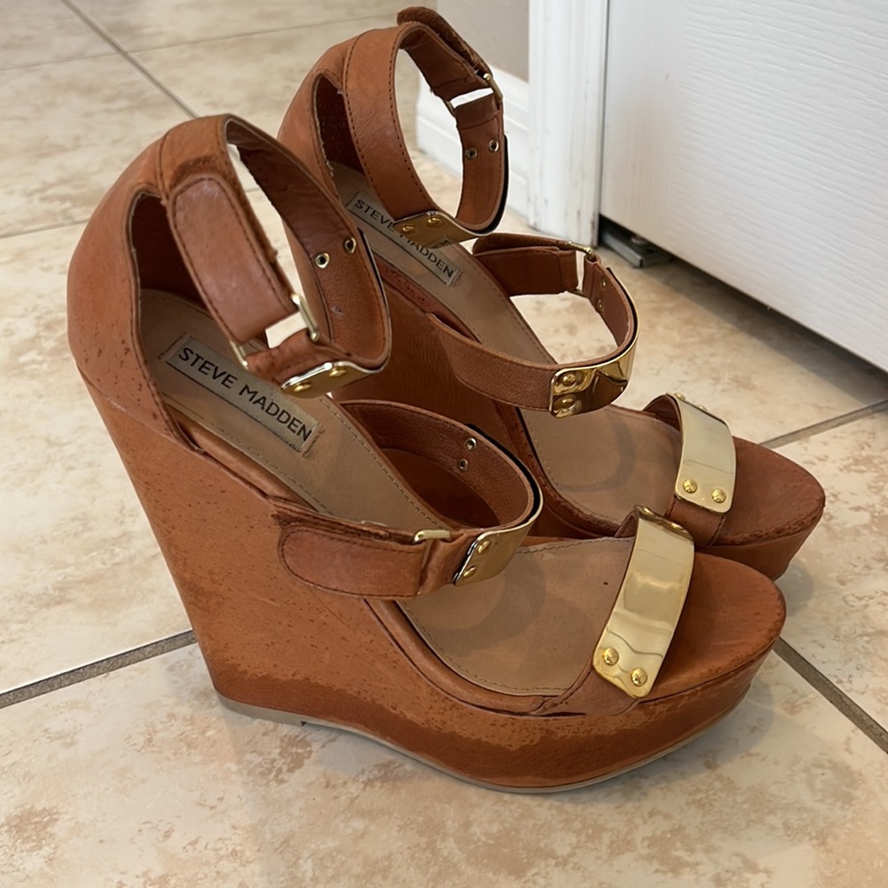 Steve Madden Size 7.5 Platform Wedges - image 3